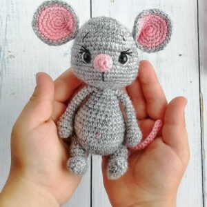 Ratinho Amigurumi - Receita de Amigurumi em português