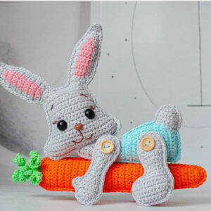 receita-coelho-sentado-na-cenoura-amigurumi-receitas-amigurumi