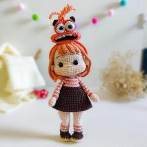 Receita Boneca Ansiedade Divertidamente Amigurumi